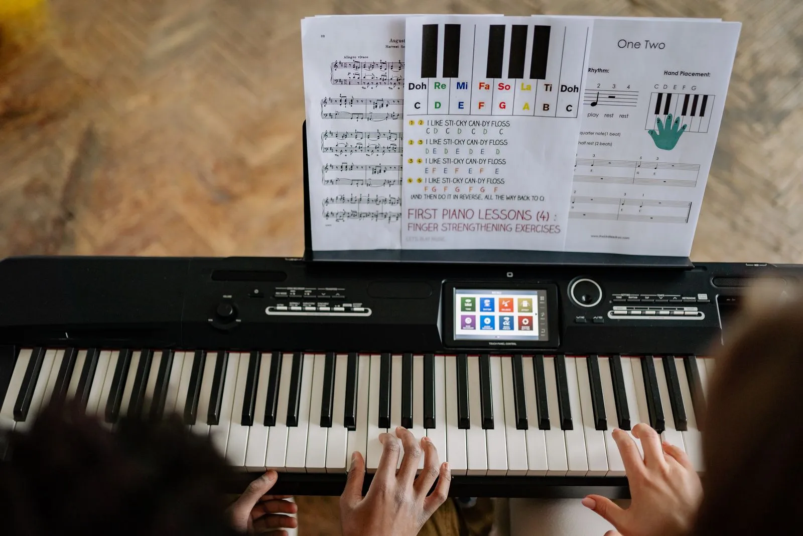 How to Start Improvising on Piano